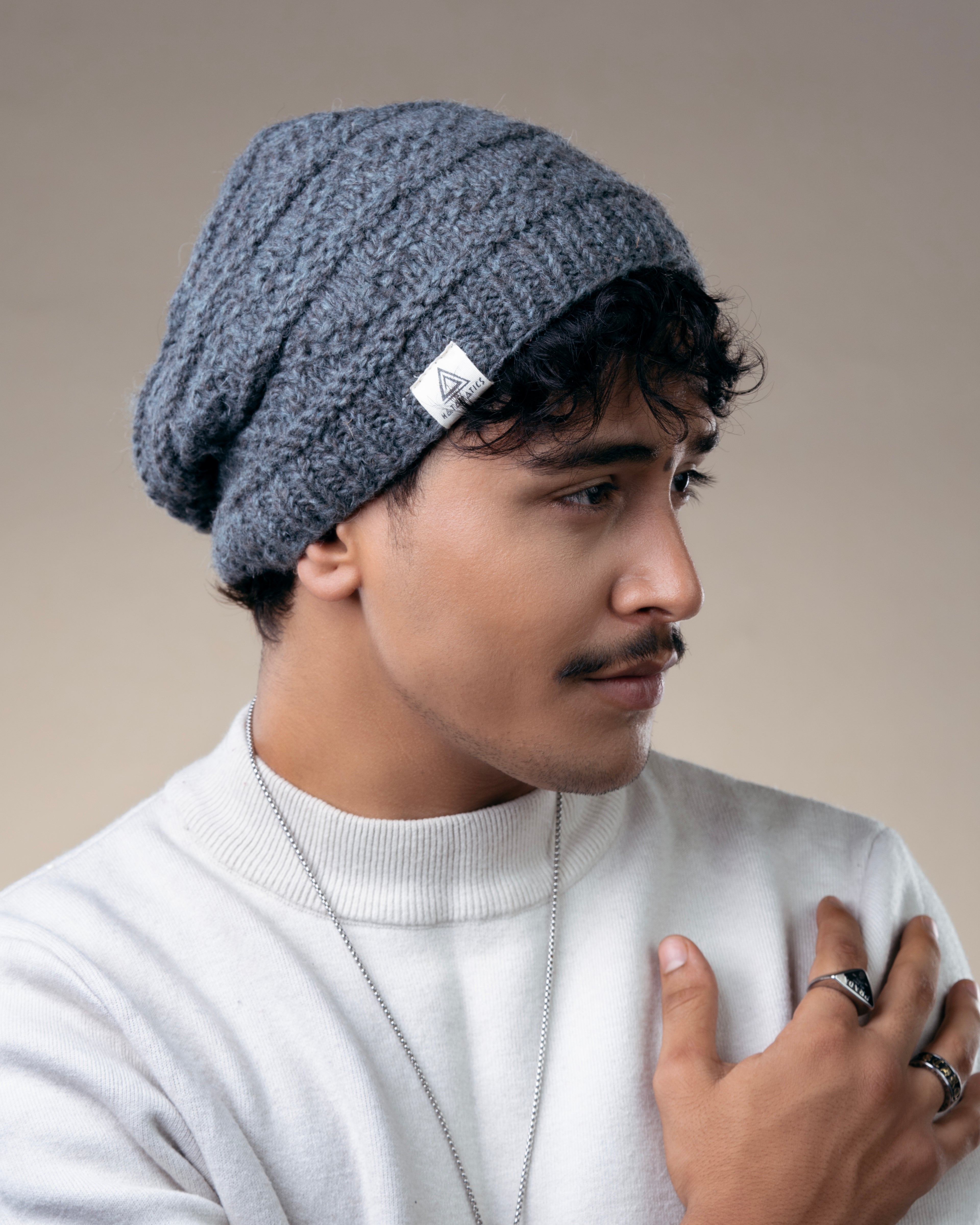 Annapurna – Slouch / Floppy